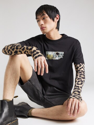 Iriedaily T-Shirt 'Hug Life' in Schwarz