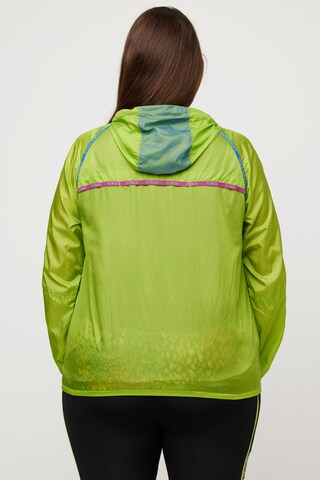 Ulla Popken Performance Jacket in Green