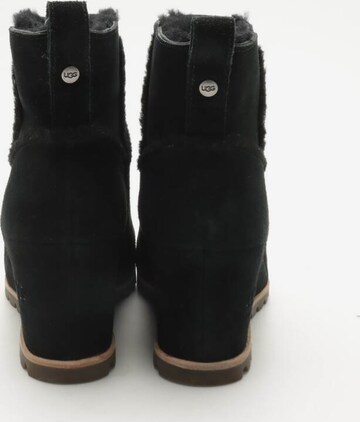 UGG Dress Boots in 42 in Black
