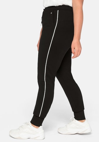 SHEEGO Tapered Pants in Black