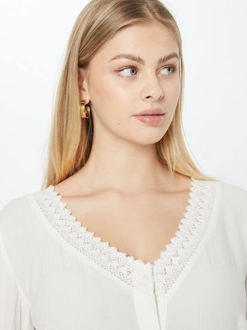 ABOUT YOU Shirt 'Chadia' in White