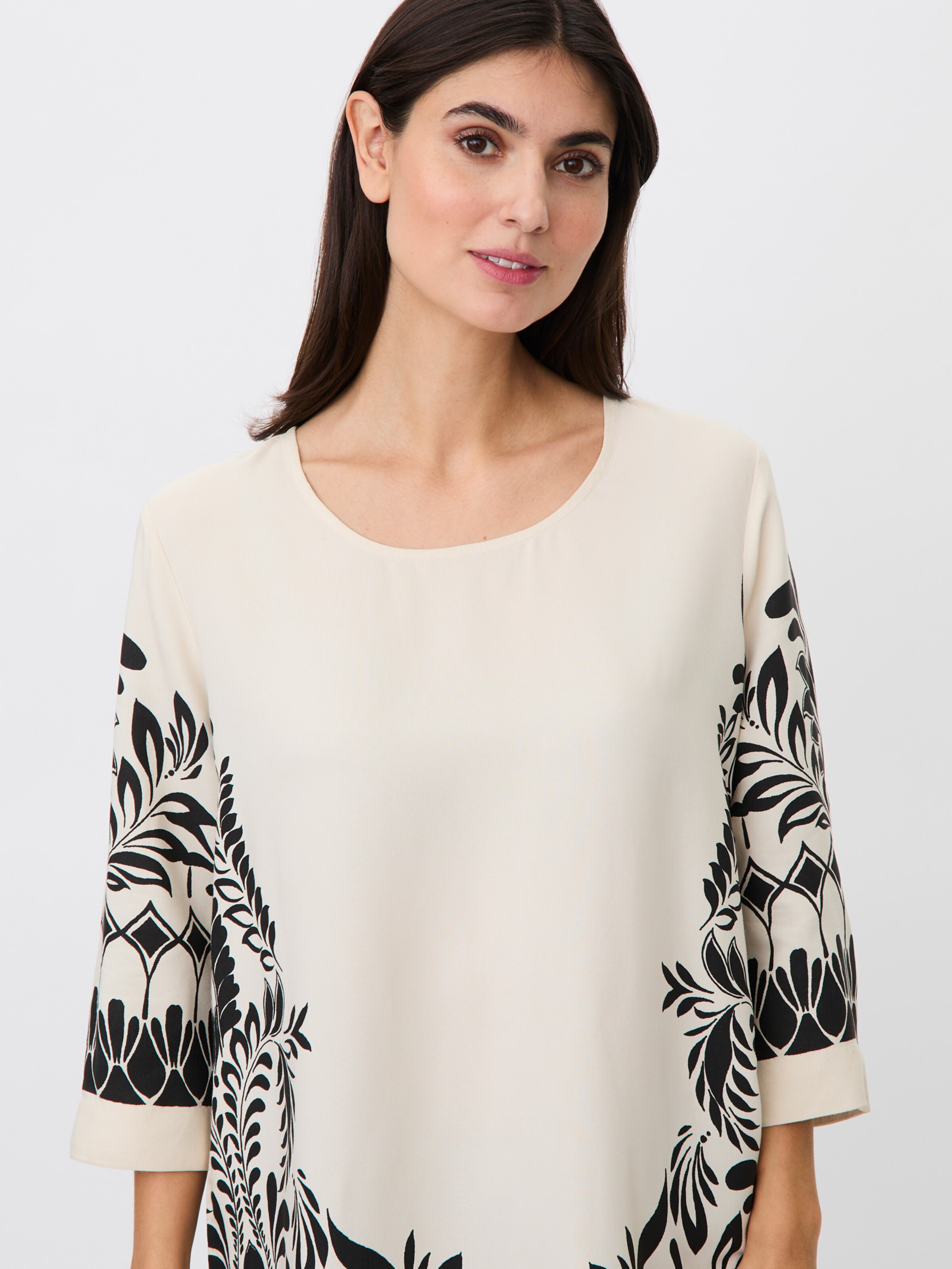 Tunique 'MaBai' Masai en noir