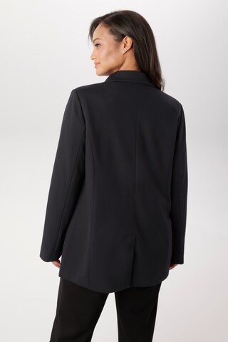 Aniston Blazer in Black