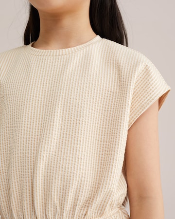 WE Fashion Рокля в бежово
