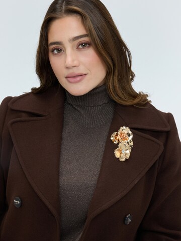 Cappotto invernale di Fiorella Rubino in marrone