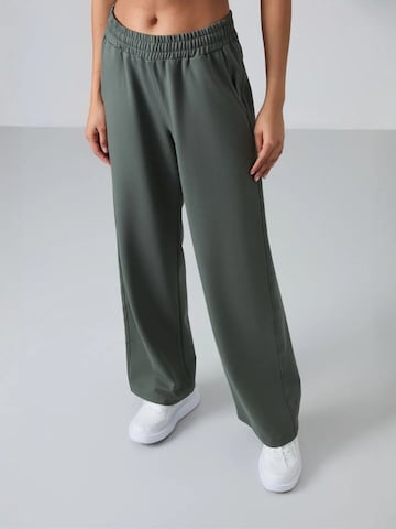 Tommy Life Wide leg Workout Pants in Green