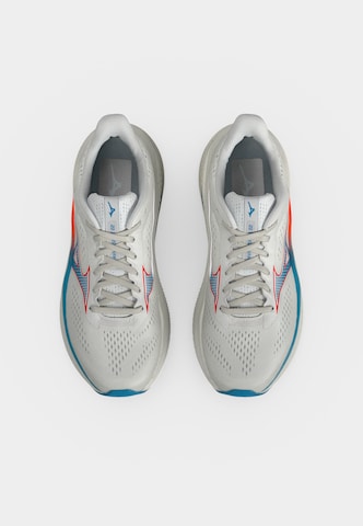 Sneaker de alergat de la MIZUNO pe alb
