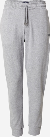 La MartinaTapered Hlače - siva boja: prednji dio