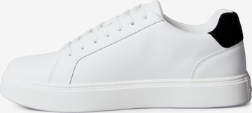 Calvin Klein Jeans Низкие кроссовки 'CLASSIC' в Белый: спереди