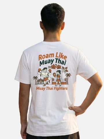RoamLikeSummer Shirt 'Muay Thai Fighters'‌‌ in Weiß: Vorderseite