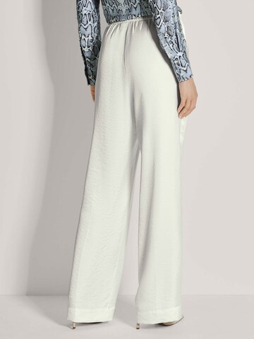 MADELEINE Wide Leg Hose in Weiß