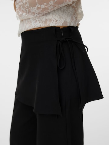 VERO MODA Regular Pants 'VMInga' in Black