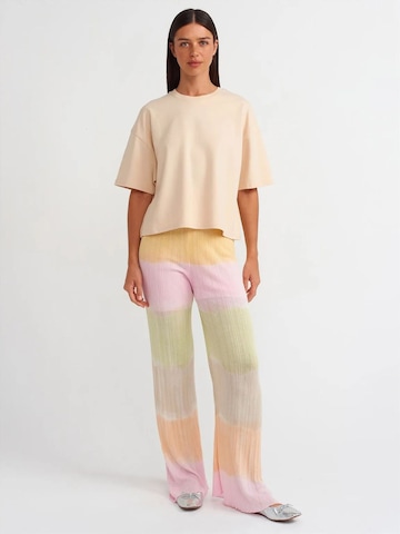 Dilvin T-Shirts in Beige