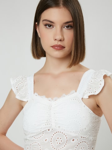 Influencer - Blusa 'Sangallo' en blanco