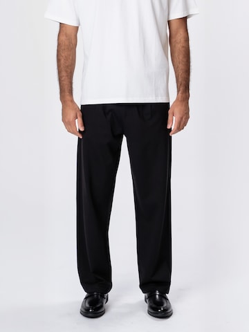 TEESHOPPEN Trousers ' Performance ' in Black: front