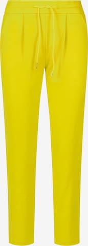 APART Skinny Pleat-Front Pants in Yellow: front