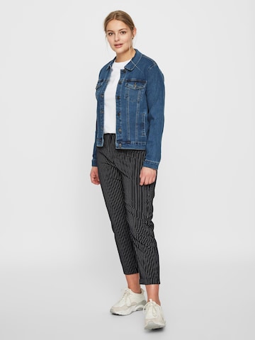 Vero Moda Curve Between-Season Jacket 'Runa' in Blue