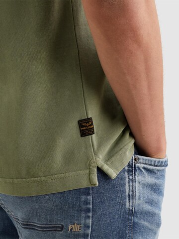T-Shirt 'Polo shirt with garment-dye wash and tailwing logo' PME Legend en vert