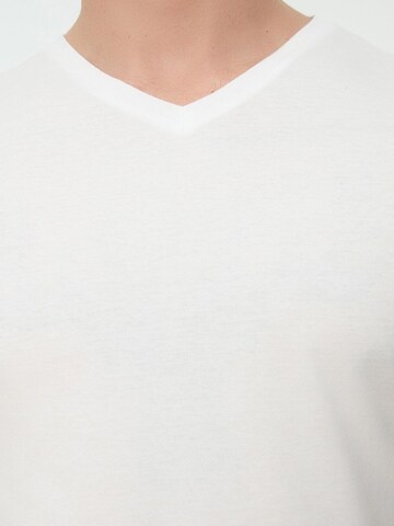 T-Shirt Trendyol en blanc