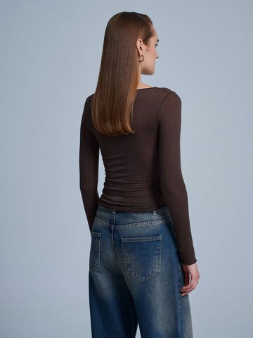Dilvin Shirt in Brown