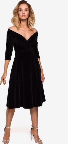 Rochie de la made of emotion pe negru