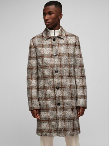 HECHTER PARIS Between-Seasons Coat in Brown: front