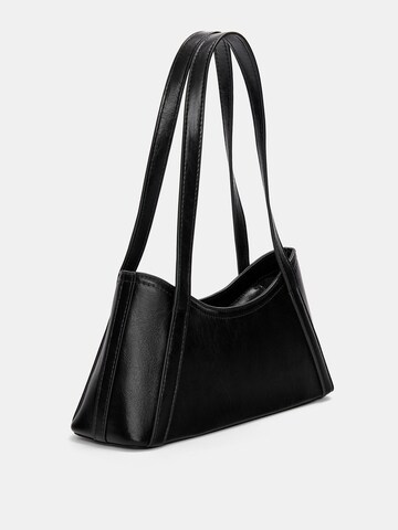 Pull&Bear Olkalaukku värissä musta