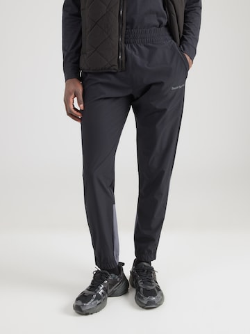 Sergio Tacchini Tapered Bukser 'Arcata' i sort: forside