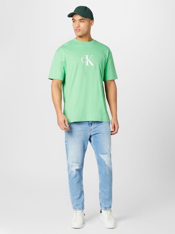 Tricou de la Calvin Klein Jeans pe verde