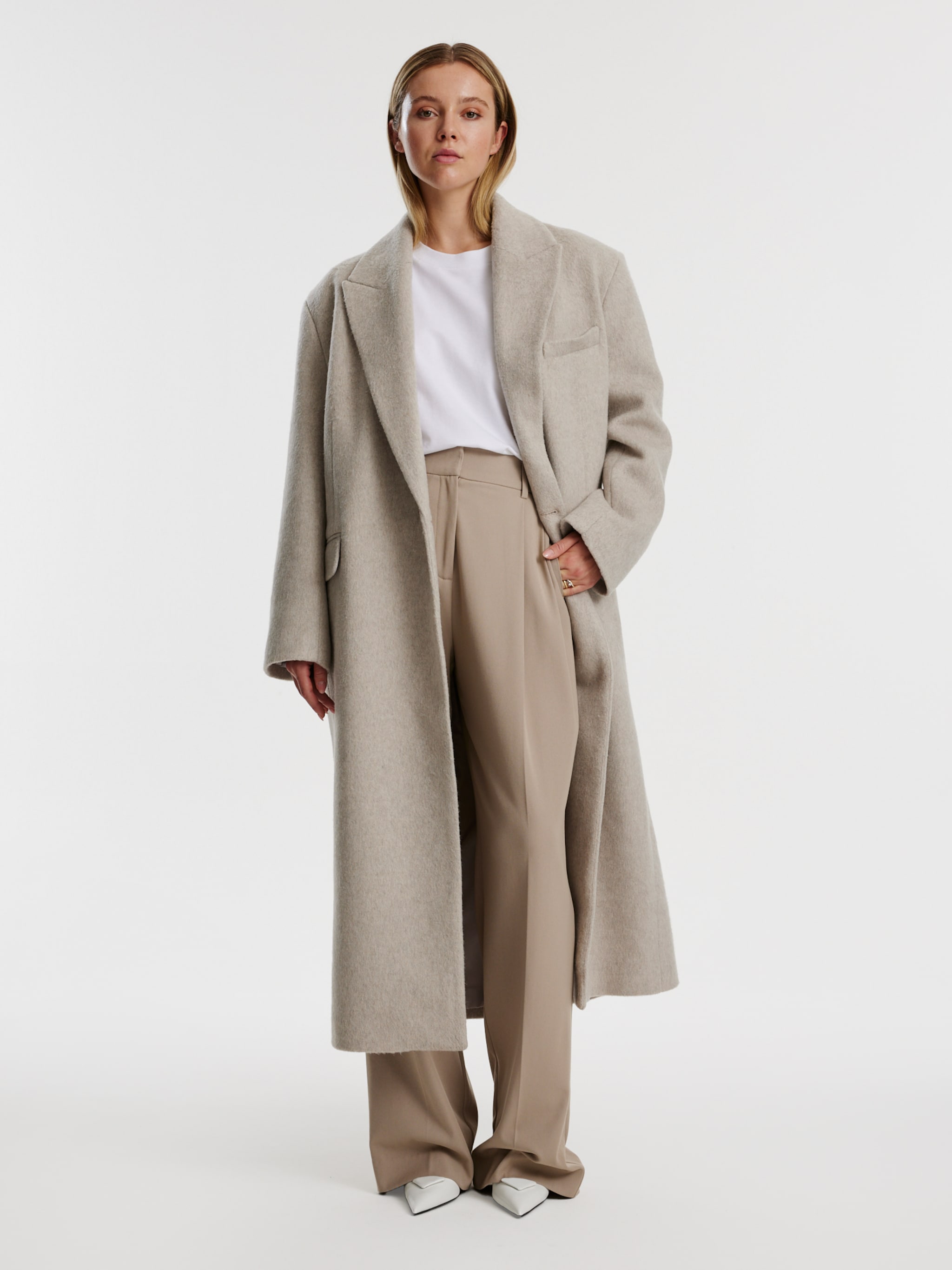 EDITED Produkter Overgangsfrakke 'Diane' beige