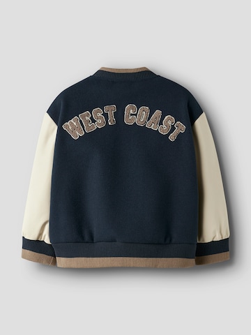 NAME IT Φθινοπωρινό και ανοιξιάτικο μπουφάν 'NMMMIKADO' σε μπλε