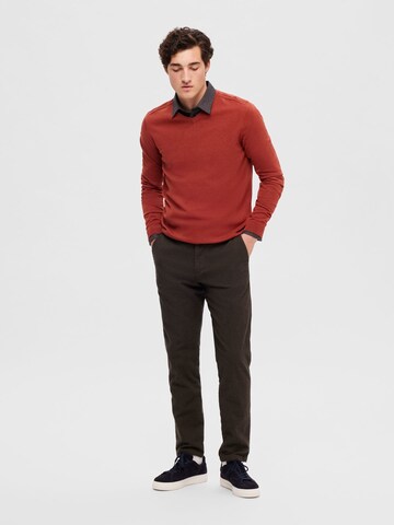 SELECTED HOMME Pullover 'Berg' in Braun