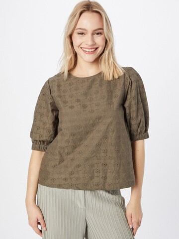 SISTERS POINT Blouse 'UBBY' in Bruin: voorkant
