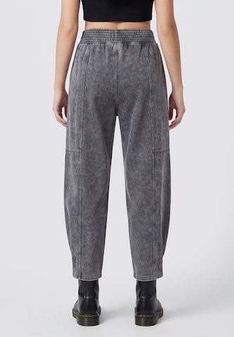 myMo ROCKS - Tapered Pantalón en gris