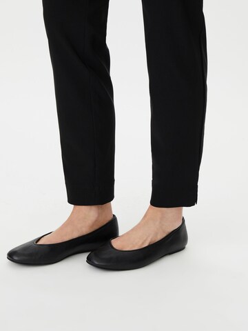 Masai Regular Pants 'Poppy' in Black