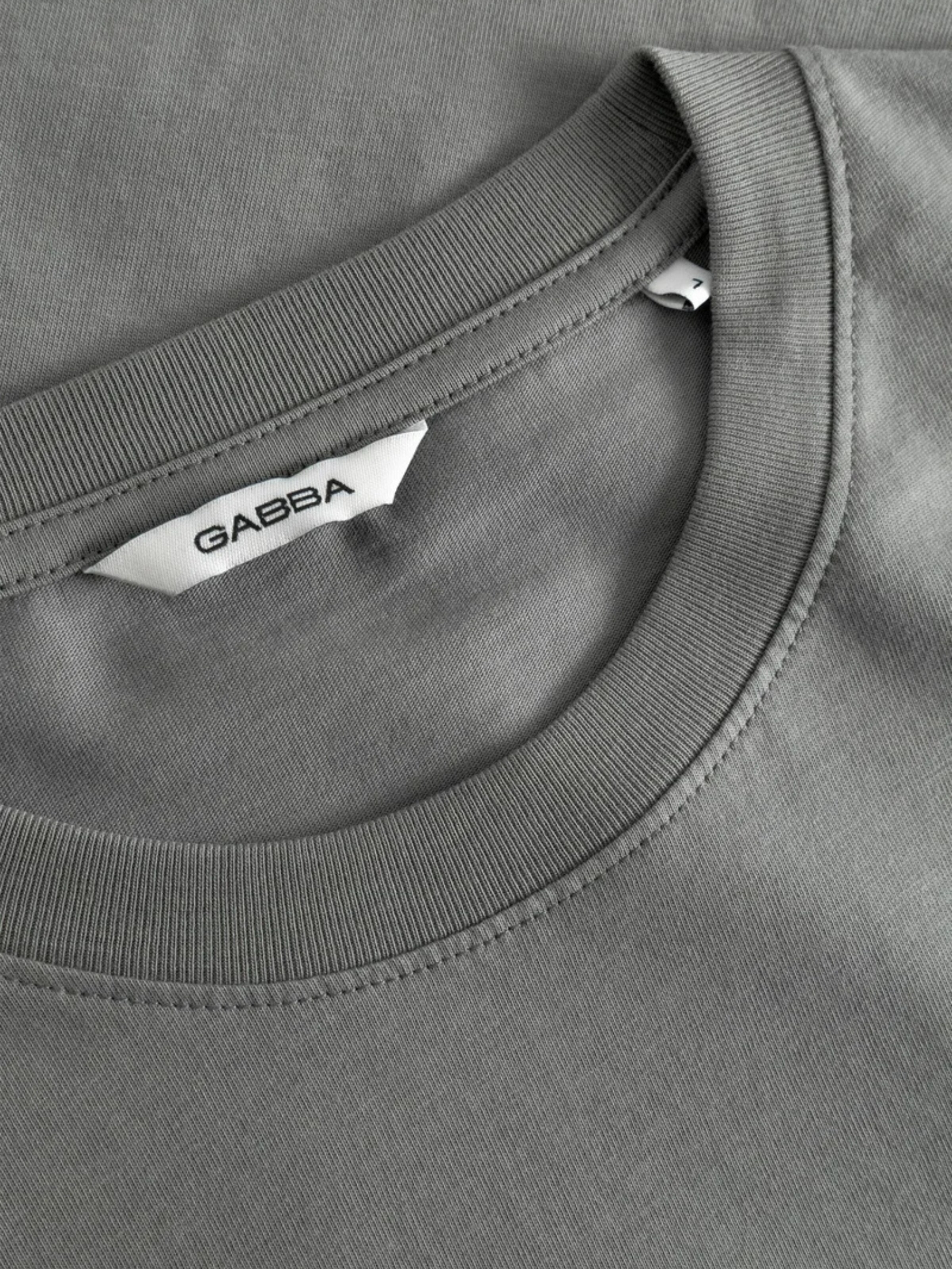 T-Shirt ' Dune Kay Man SS ' GABBA en gris