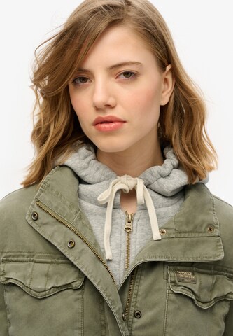 Superdry Tussenjas in Groen