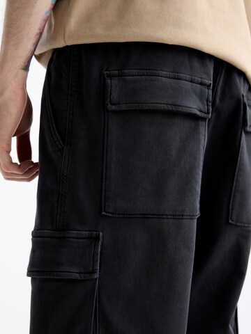 Loosefit Pantalon cargo Pull&Bear en gris