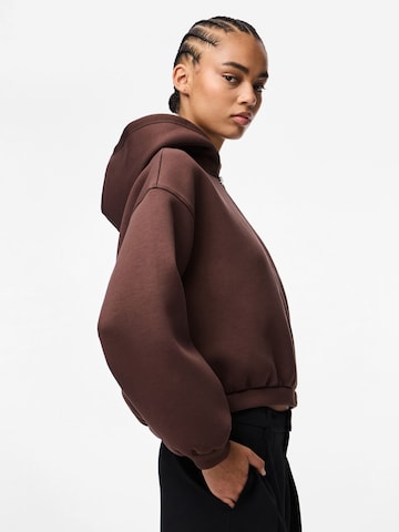 PIECES Sweat jacket 'PCBucuba' in Brown