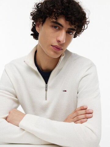Tommy Jeans Pullover 'ESS' in Weiß