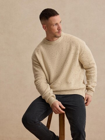 DAN FOX APPAREL Sweater 'Elia' in Beige: front