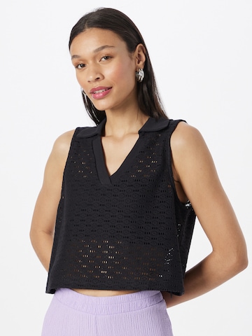PIECES Knitted Top in Black: front