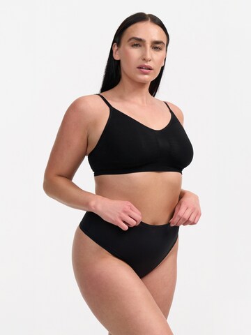 cfab (formerly creamy fabrics) Panty 'Hight-Waist Tanga' in Black: front