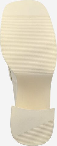 STEVE MADDEN Slipper in Beige