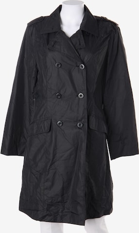 Madeleine Jacket & Coat in L in Black: front