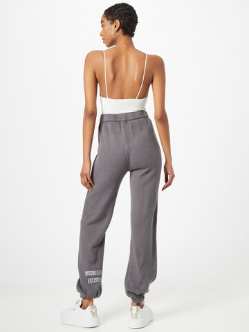 Regular Pantalon Missguided en gris