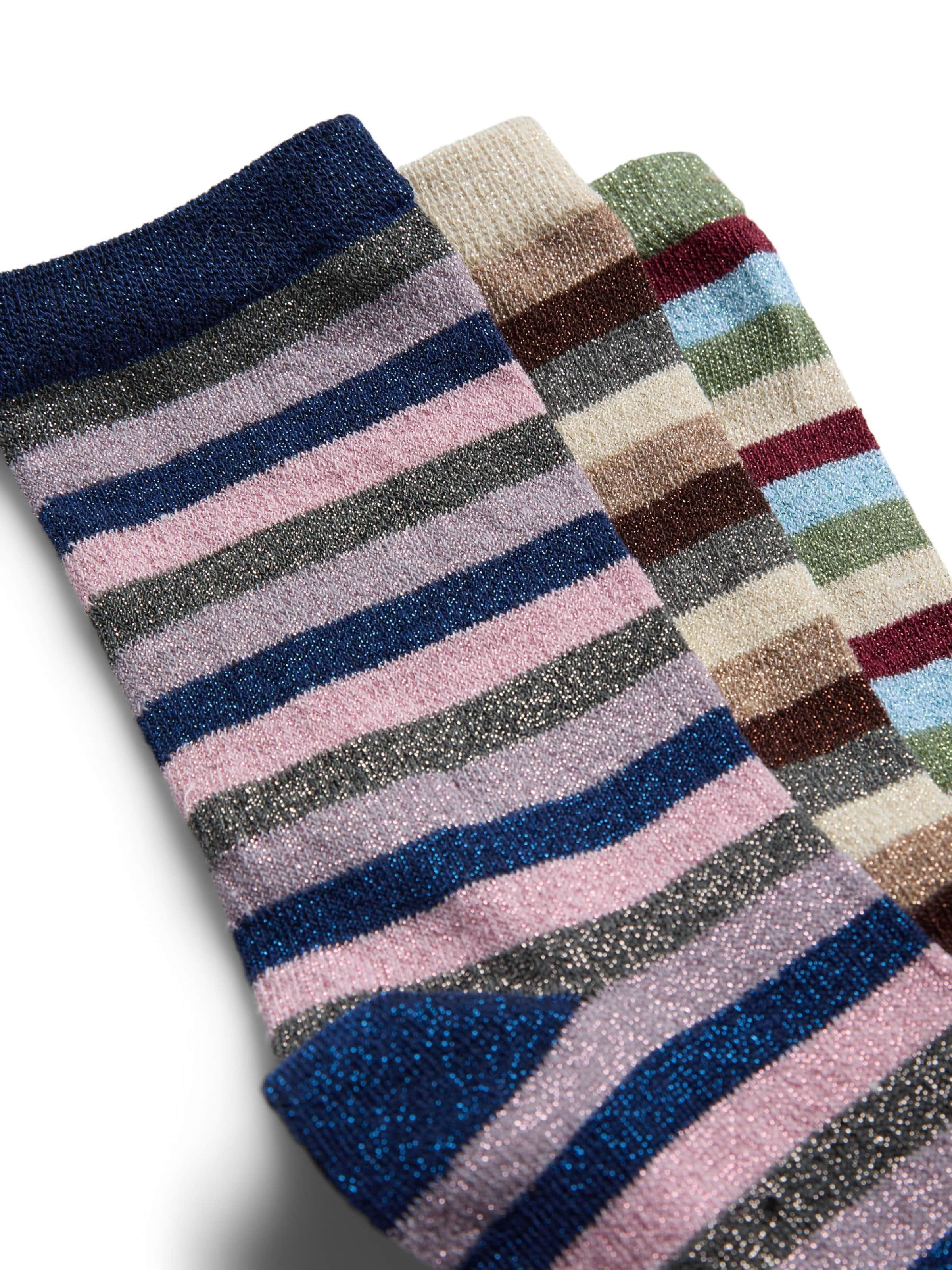 PIECES - Calcetines en marrón