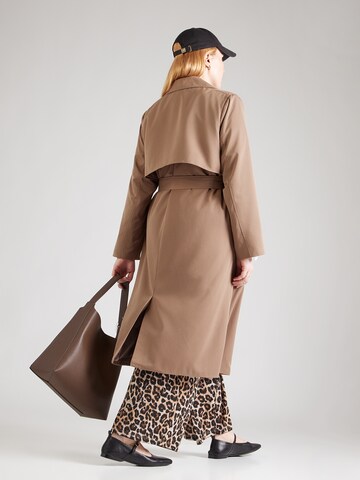 PIECES Curve Between-seasons coat 'PCSCARLETT' in Brown
