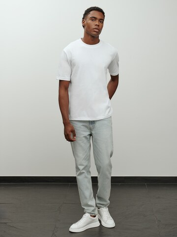 regular Jeans 'Essential' di DAN FOX APPAREL in blu