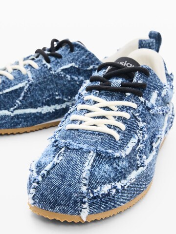 Sneaker low de la Desigual pe albastru